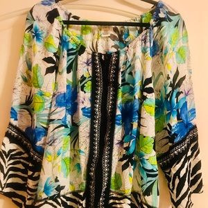 ⭐️SALE 3/$18 Women’s Blouse/Tunic